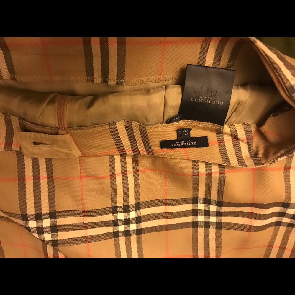 Burberry pencil skirt Xl
